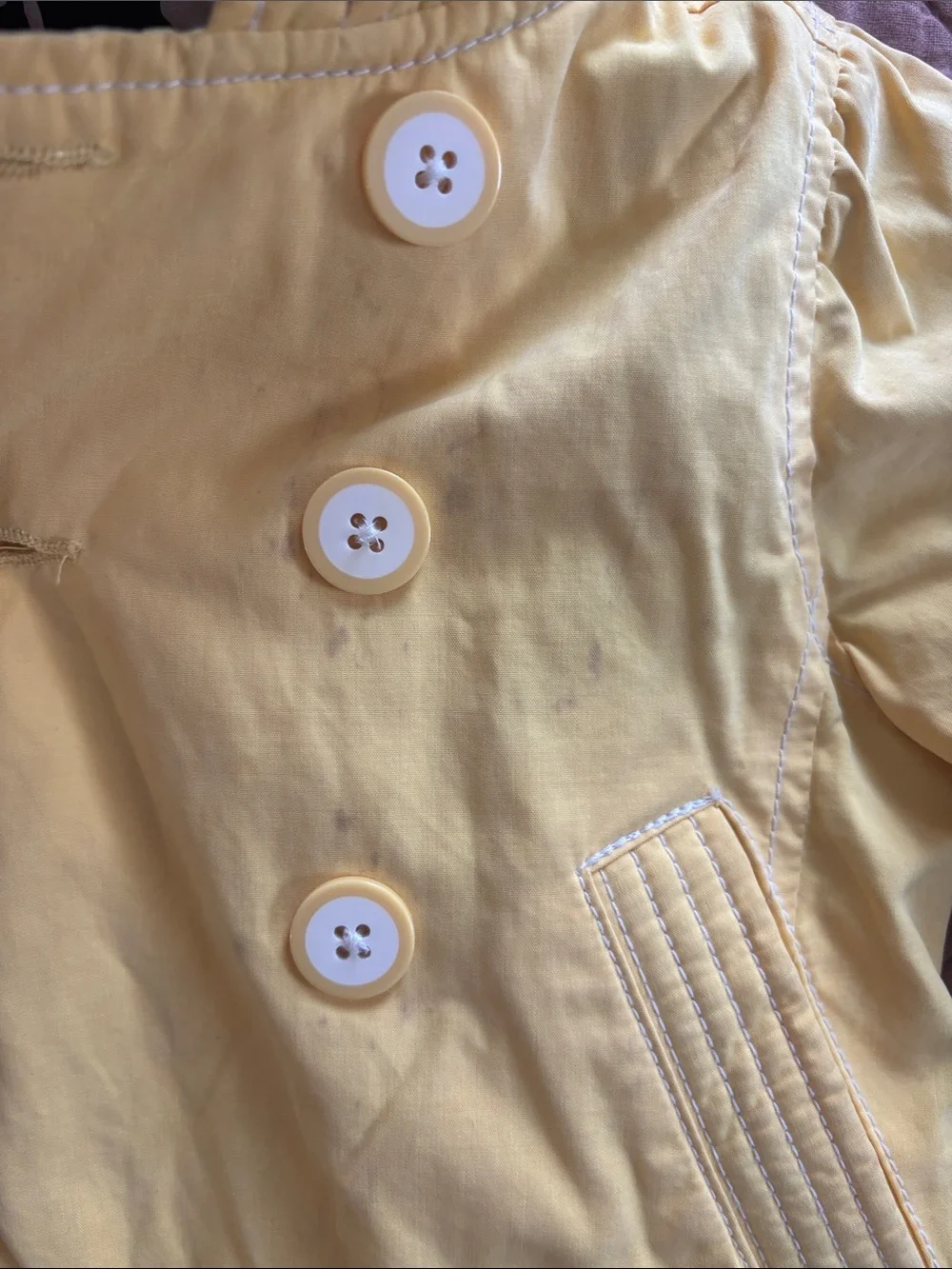 GAP charming yellow